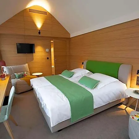 B-lodge Boutique Hotel 3*